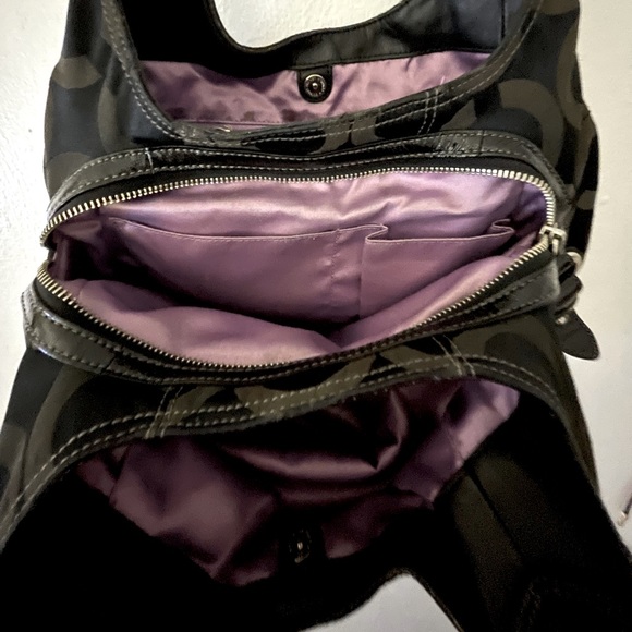 Vintage Madison Maddie op coach purse - Picture 3 of 9